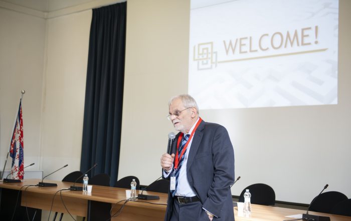 Franco Niccolucci during presentation in Prato