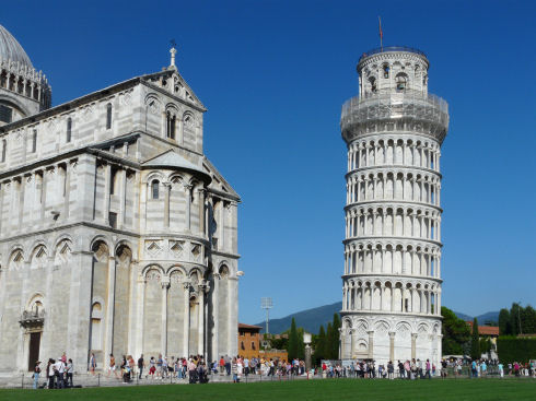 Piazza dei Miracoli, Torre e Chiesa - Leaning Tower of Pisa
