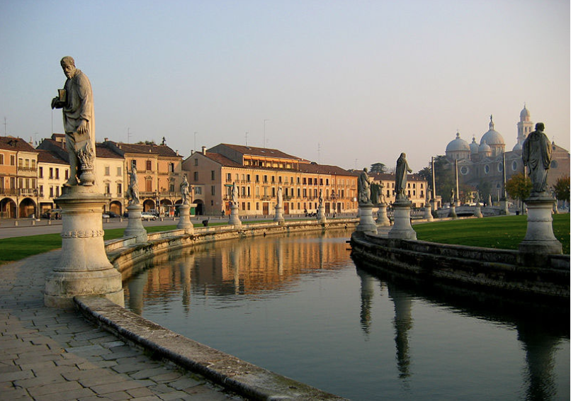 Prato della Valle, Padua